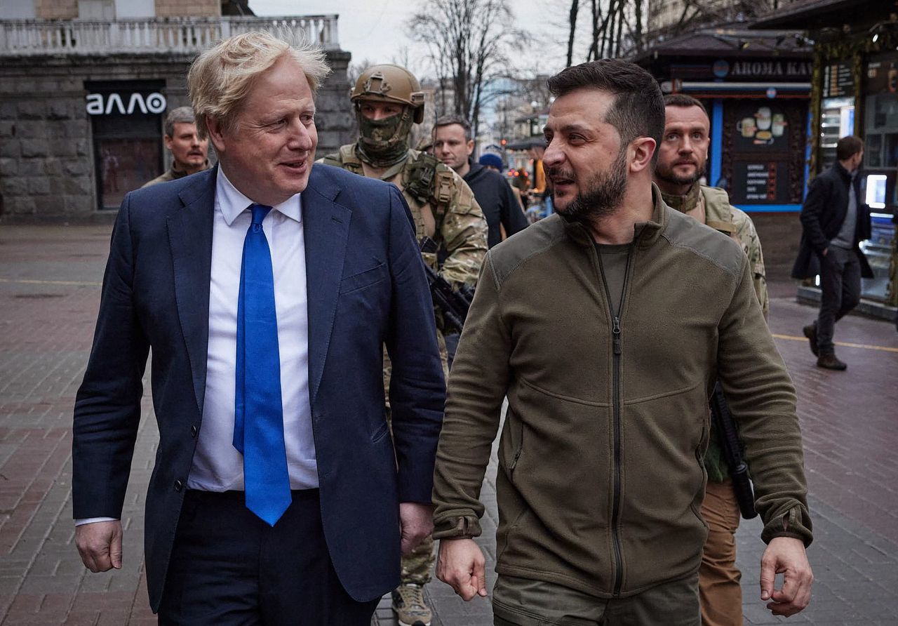 Britse premier Johnson bevestigt leveringen wapens aan Kiev 