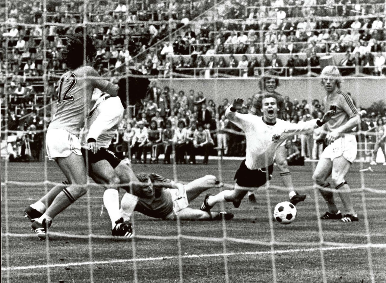 Duitsland Houdt Van Zijn Gehate Buurman Nrc