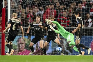 André Onana, wederopstanding na een horrorshow - NRC