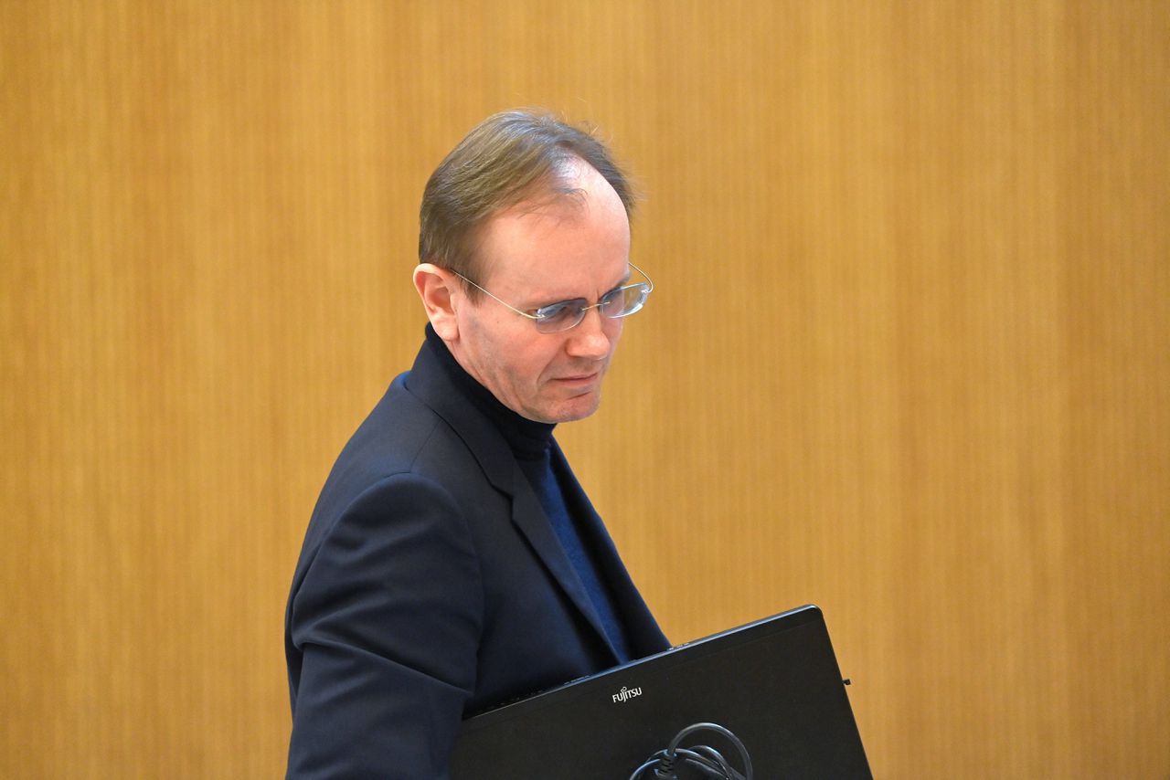 Ex-topman ‘Herr Doktor Braun’ trekt een vies gezicht bij de ontluisterende details over de Wirecard-zaak 