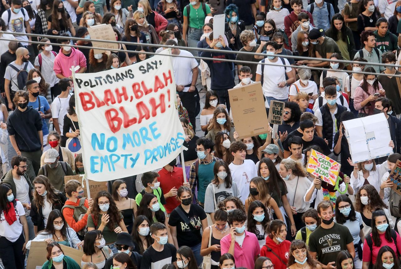 Demonstranten tijdens een klimaatstaking in Milaan op1 oktober.