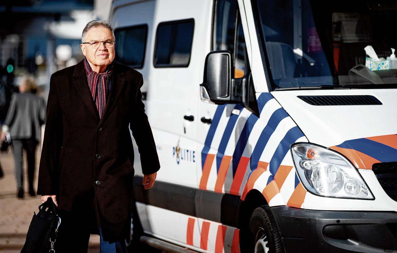 Maak Ernst Hirsch Ballin weer minister van Justitie NRC