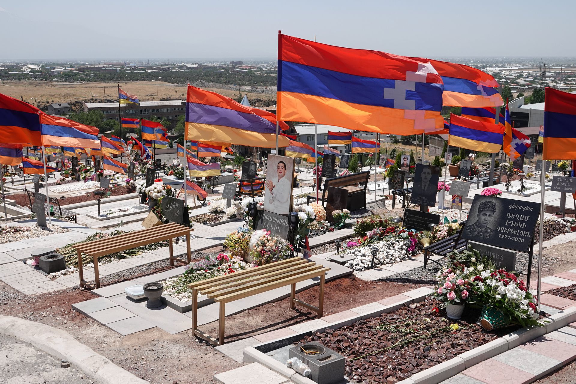 13 февраля праздник армян. 28 Января в Армении. Ераблур Армения. Праздники в Армении 2023. 28 В Армении день армий.