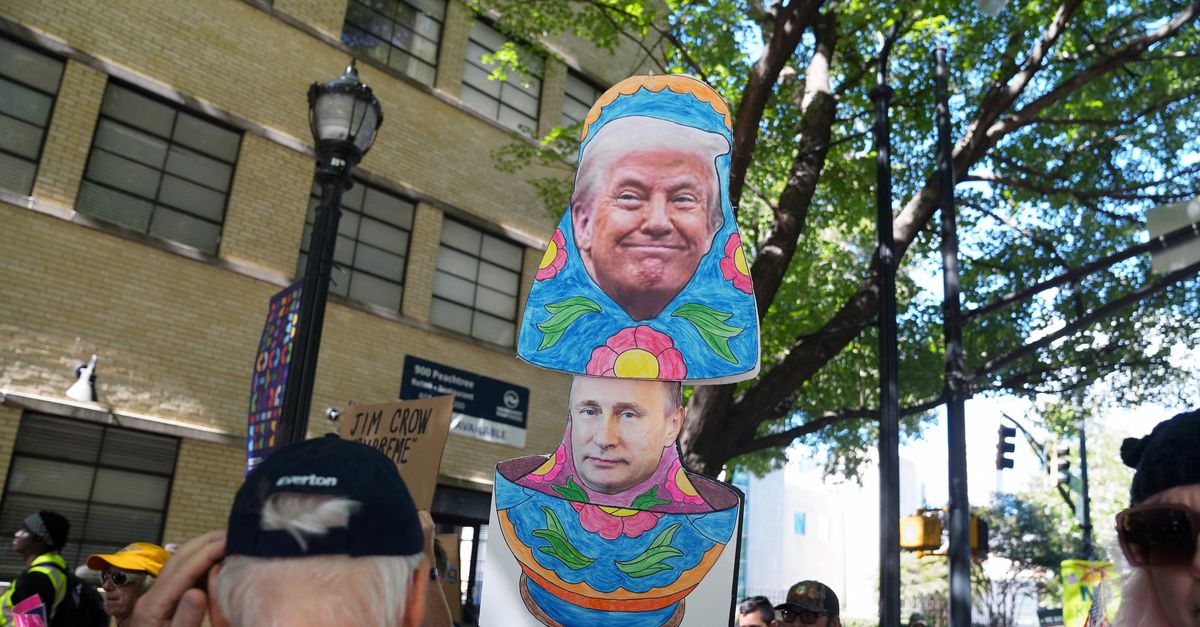‘We moeten Poetin geen centimeter geven’: partijgenoten roeren zich over Trumps geflirt met Rusland