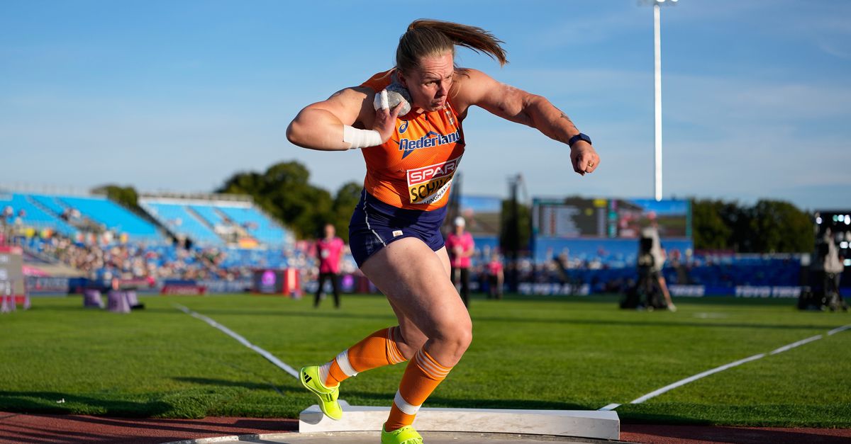 Kogelstoter Jessica Schilder heeft maar één stoot nodig voor ‘hattrick’ aan EK-titels. ‘Je moet jezelf doelen blijven stellen’