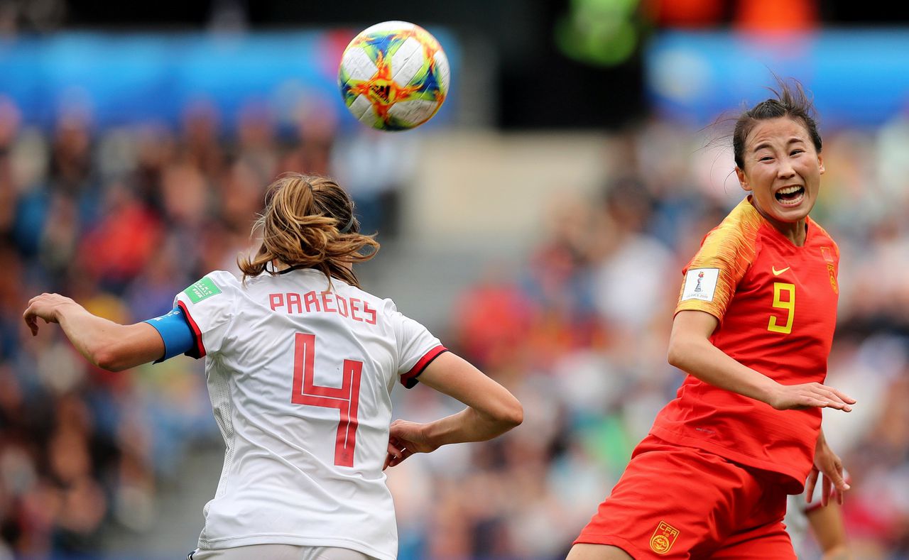 Spanje en China na gelijkspel door naar achtste finales WK 