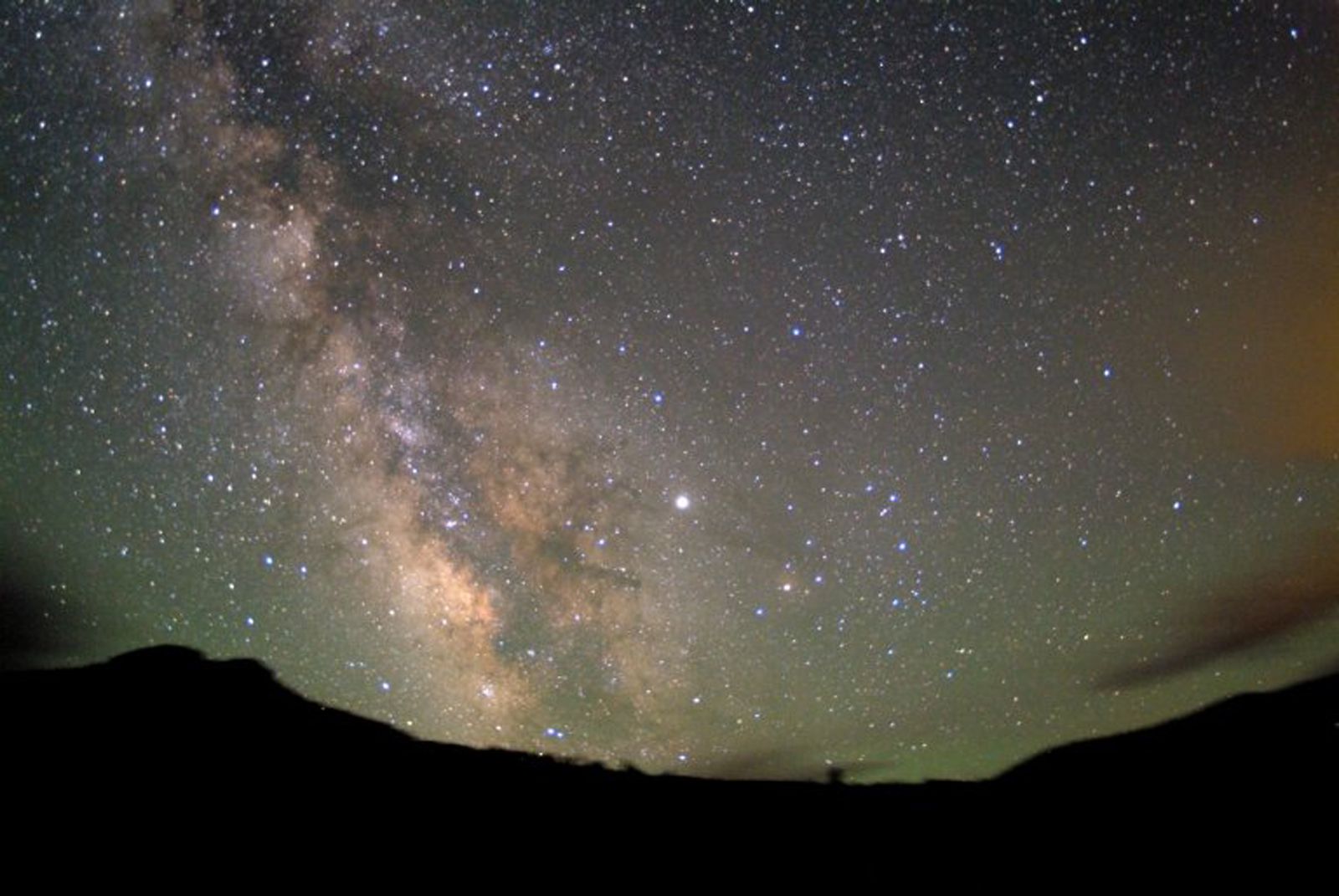 Невооруженным глазом можно увидеть звезд. Астрофото Звёздное небо Млечный путь. Андромеда Астрофото. Юпитер Астрофото.