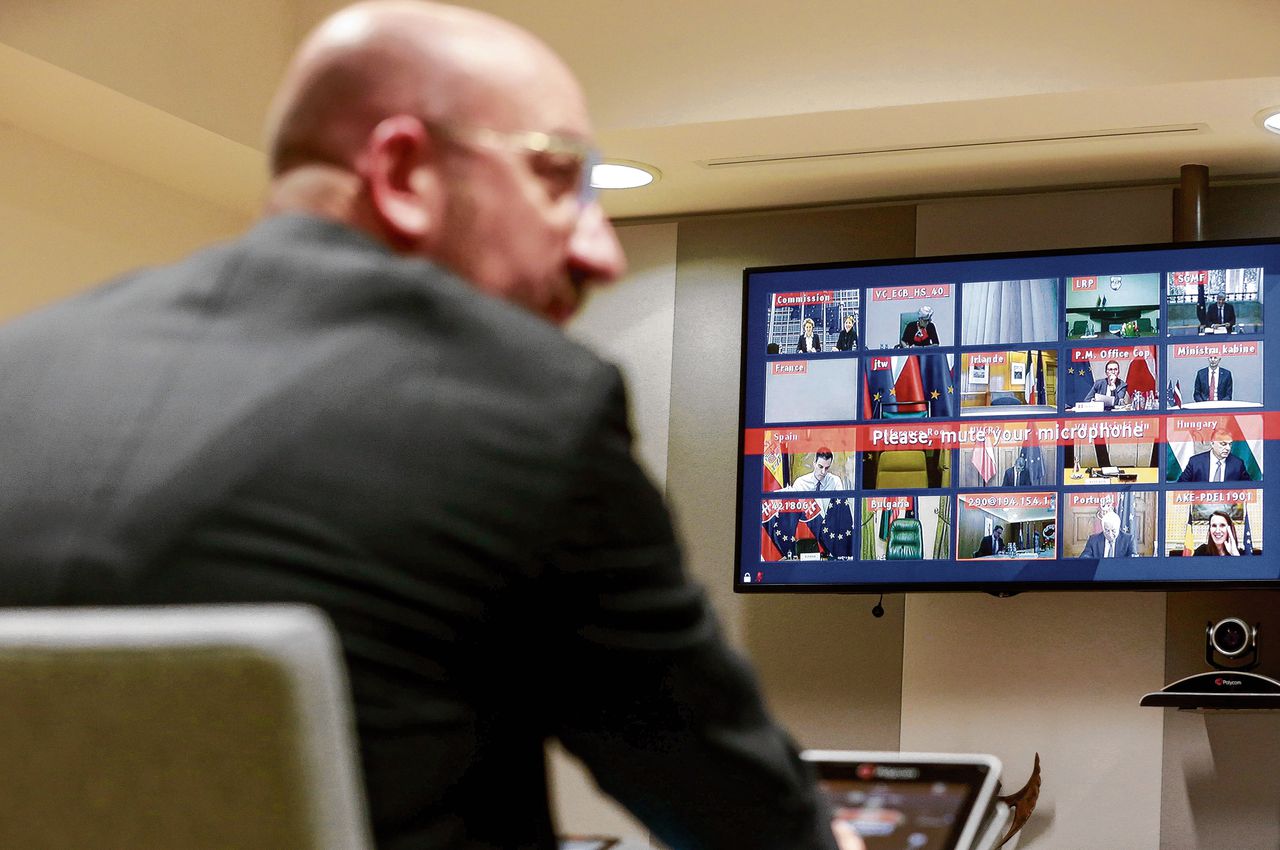 EU-Raadspresident Charles Michel tijdens een videoconferentie met Europese leiders in maart.