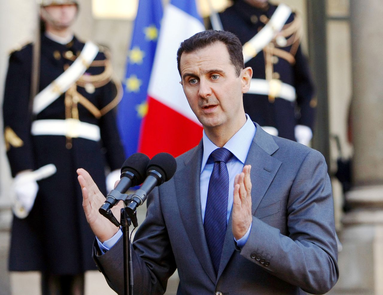 Assad op archiefbeeld uit 2010, tijdens een staatsbezoek aan Frankrijk.