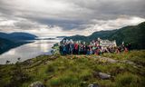 Miljøvernbevegelsen Natur og Ungdom i aksjon mot dumping av gruveavfall i en fjord, i 2015. Foto Ilja C. Hendel/LAIF 