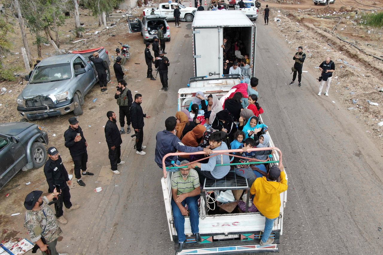 Napačna ocena sirskega predsednika sprožila izraelske napade in ogrozila združitev Sirije