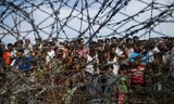 Pengungsi Rohingya di Zona Dilarang Bergerak antara Bangladesh dan Myanmar.