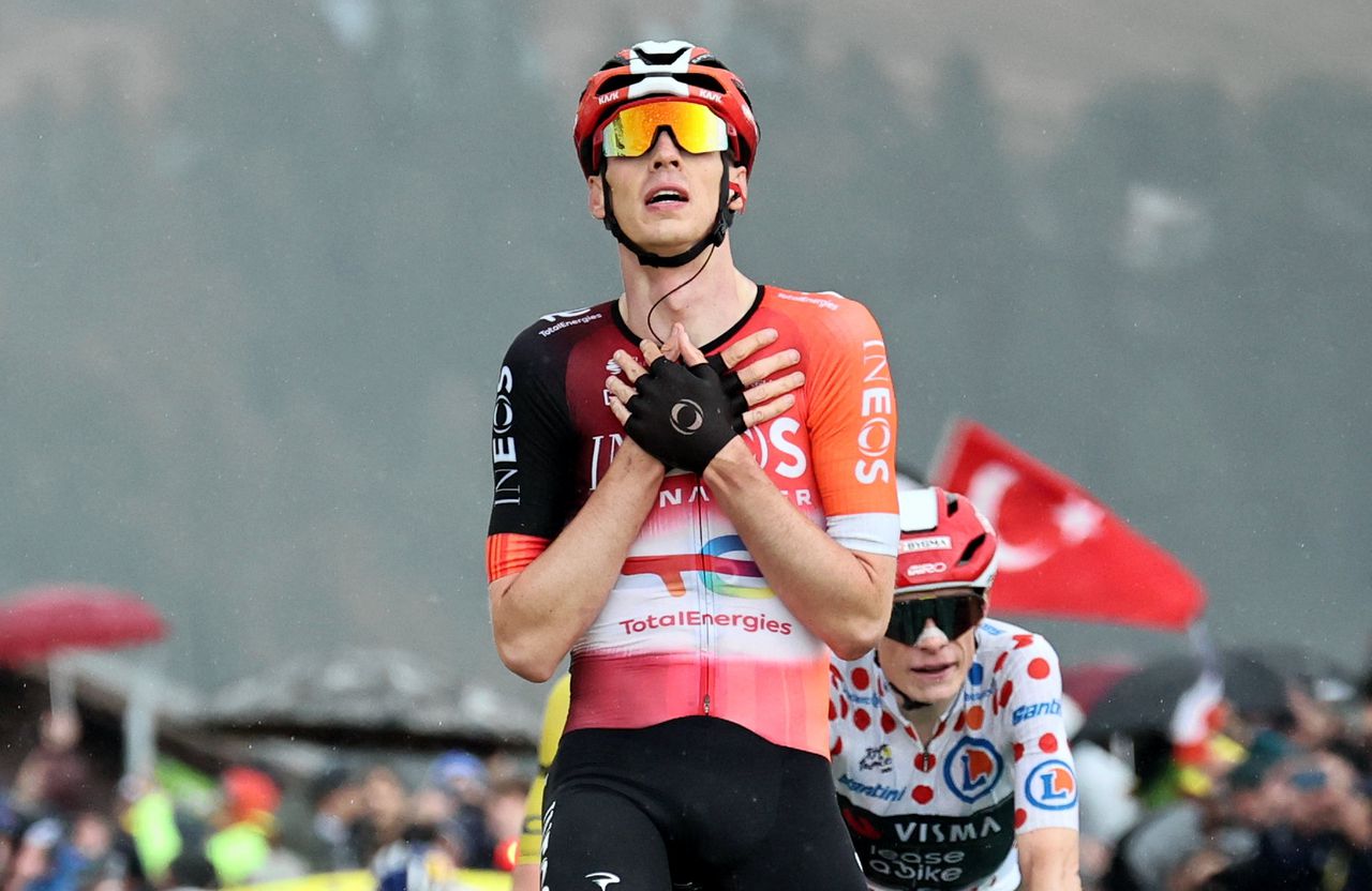 Nederlander Thymen Arensman boekt tweede etappezege in Tour de France – deze keer op La Plagne