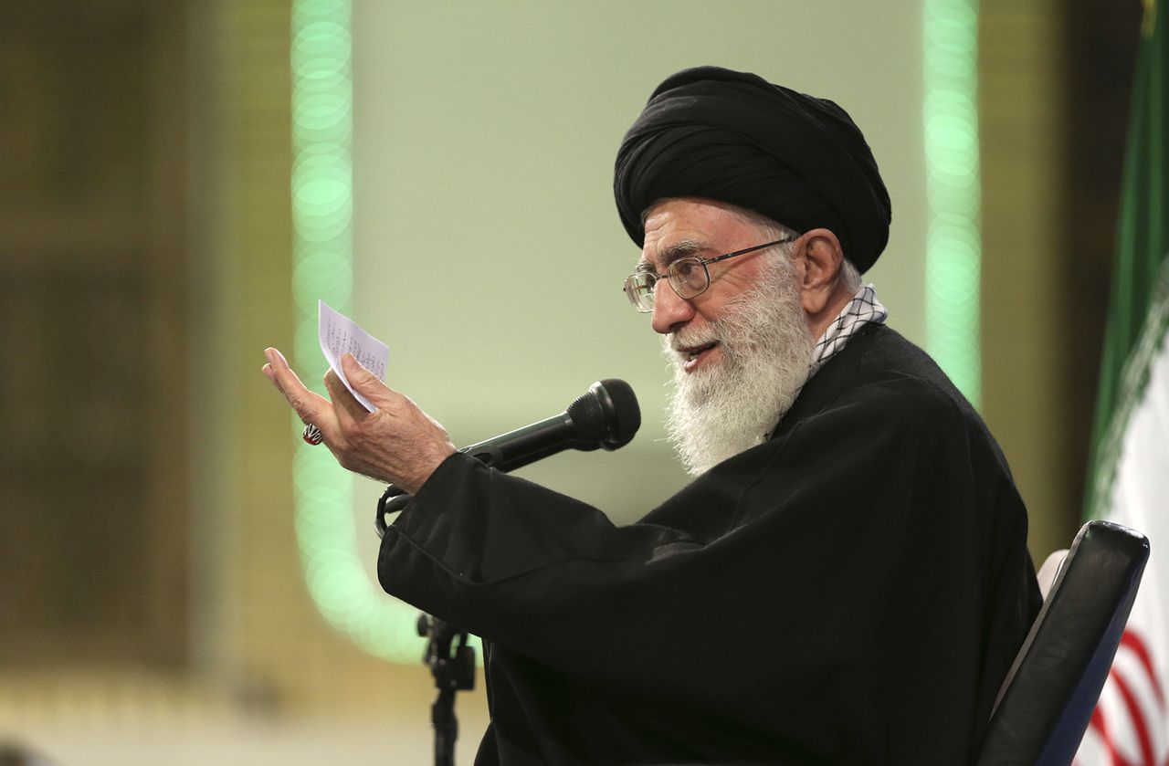 Ayatollah Khamenei spreekt het Iraanse volk toe