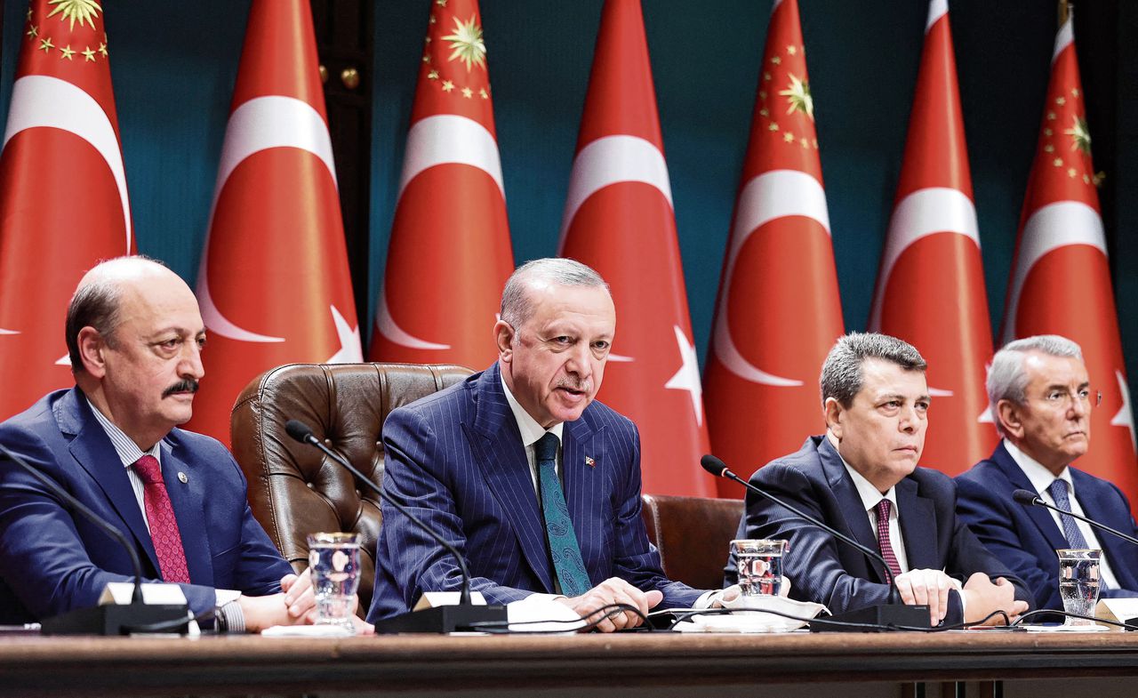 Koerst lira schiet omhoog na fel bekritiseerde ‘paniekmaatregel’ Erdogan 