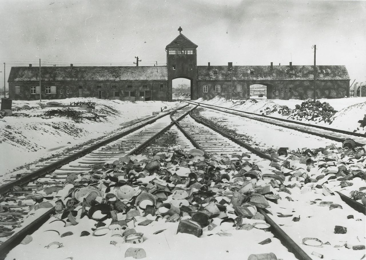 75 jaar na de bevrijding: Auschwitz toen en nu 