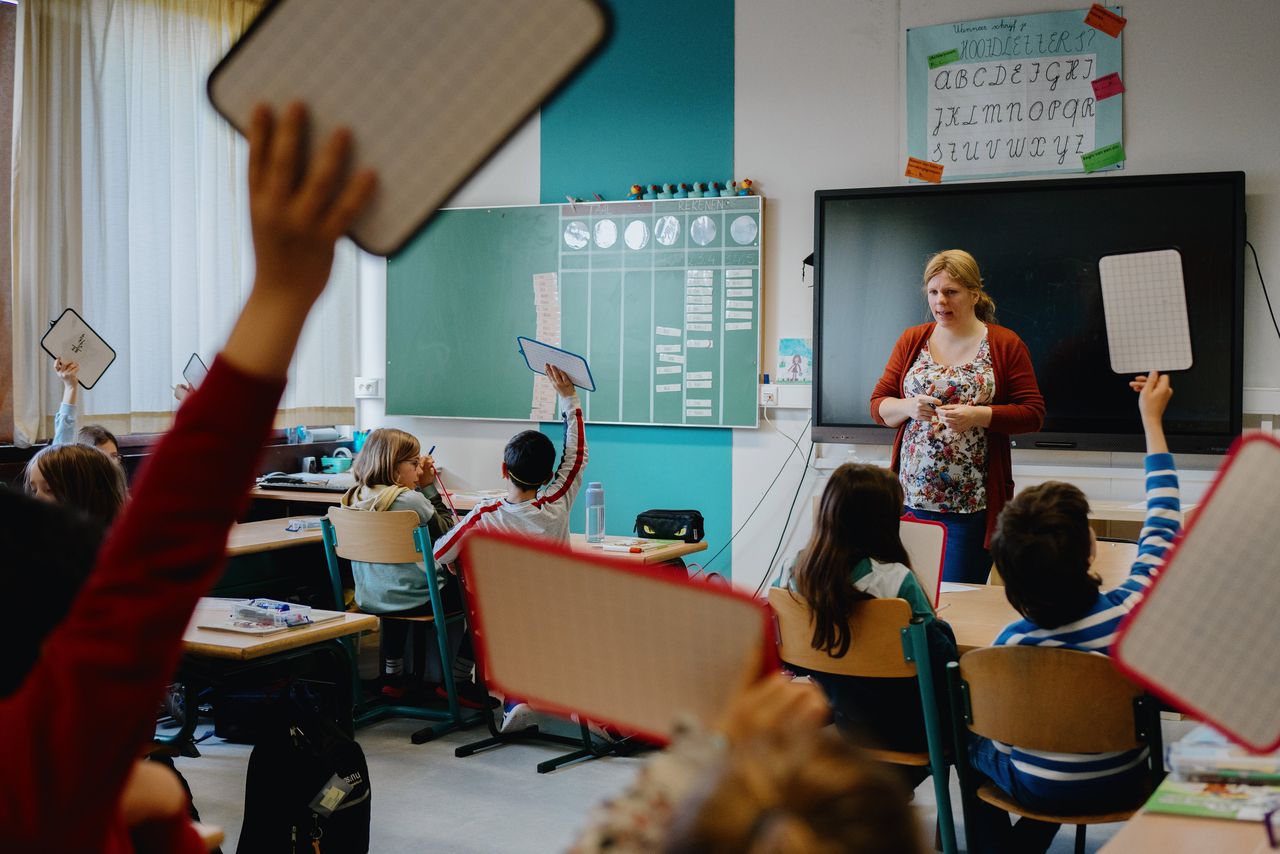 Bravere kinderen en kleinere klassen lokken docenten naar Vlaanderen 