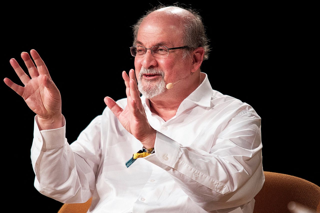 Literair agent: Rushdie kan één oog en hand niet meer gebruiken na steekpartij 