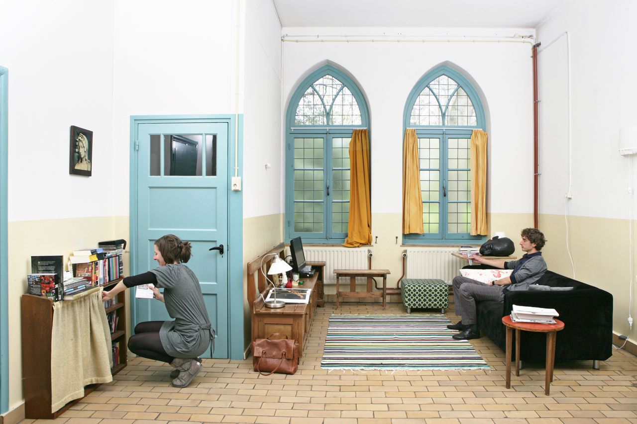 Wonen In Een Klooster Antikraak in een zwembad - NRC