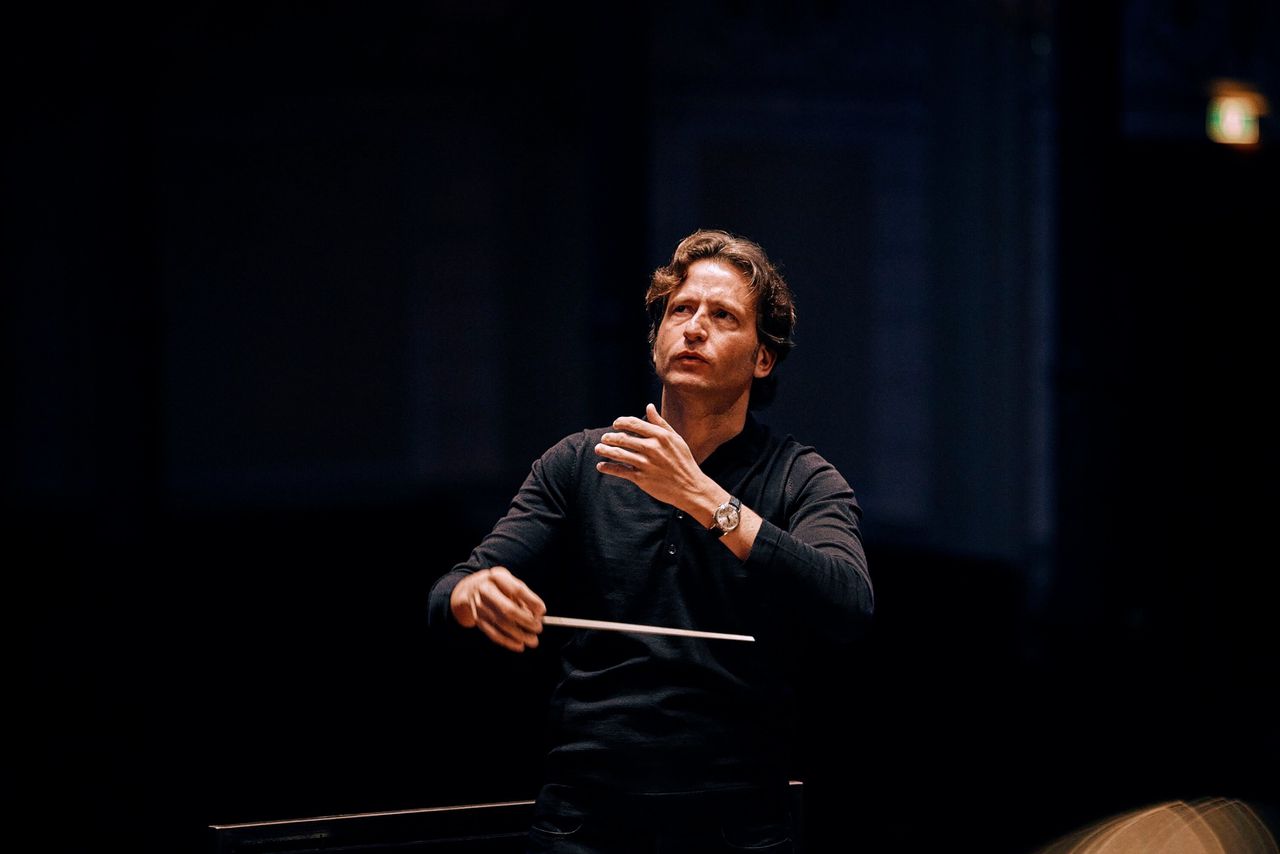Dirigent Gustavo Gimeno begon als slagwerker in het Concertgebouworkest.