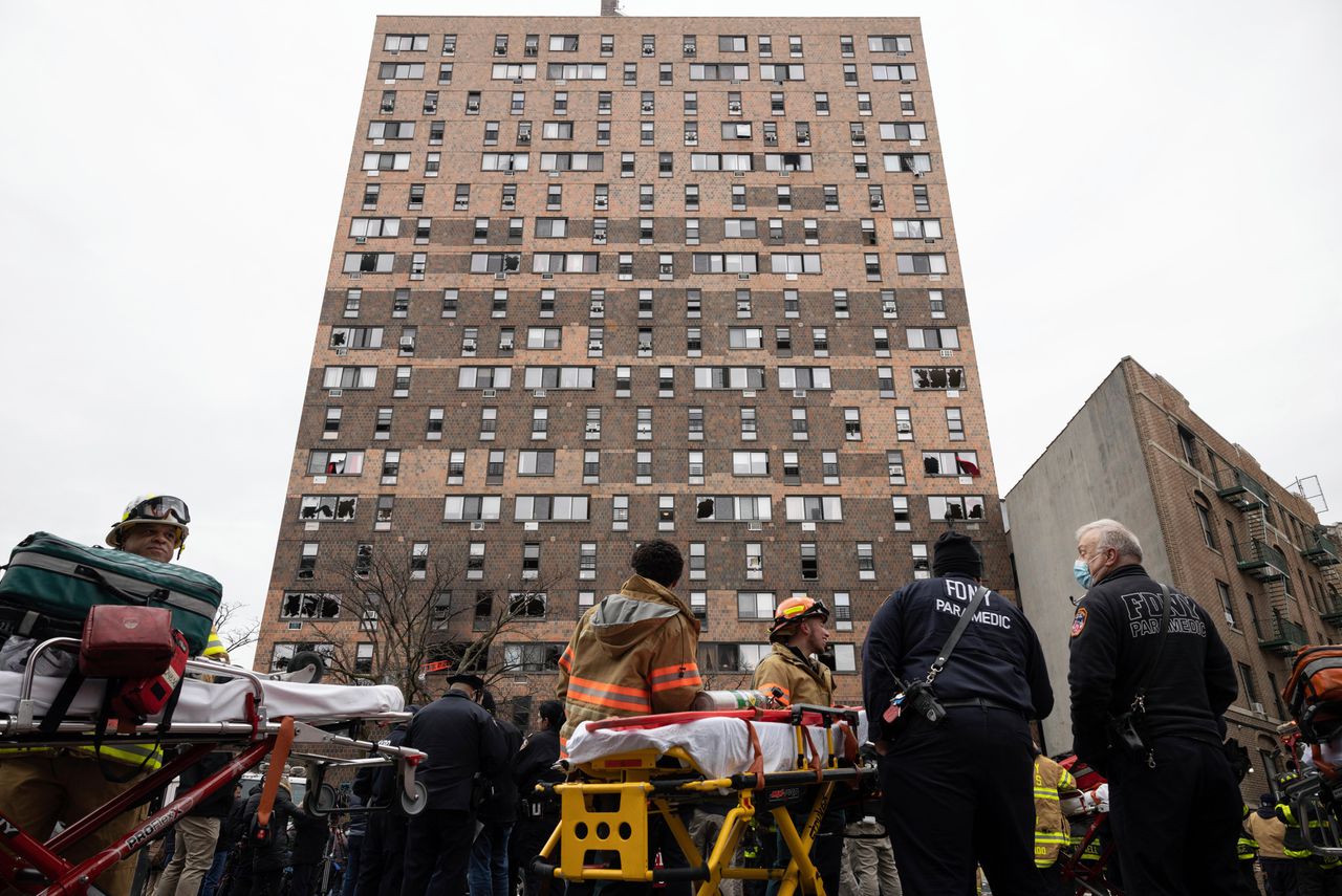 Zeker negentien mensen omgekomen bij flatbrand in New York 