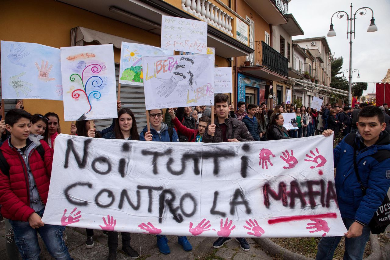 Op een nationale herdenking voor maffiaslachtoffers in 2017 gingen zo'n 100.000 Italianen de straat op om tegen de georganiseerde misdaad te demonstreren.