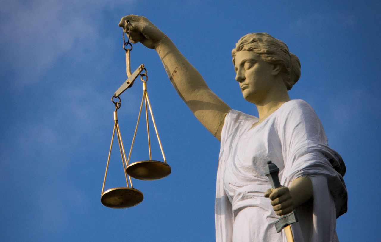 OM eist tot 12 jaar cel voor neersteken advocaat 