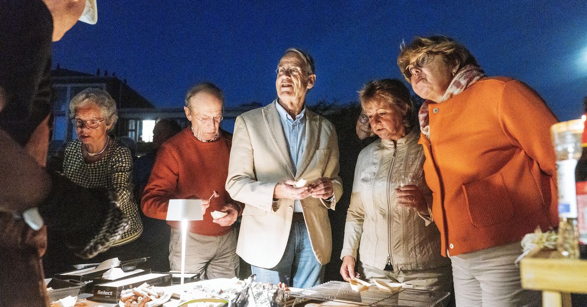 Nadenken over stroomstoringen en andere crises aan de keukentafel: burgerinitiatieven willen weerbaarheid vergroten