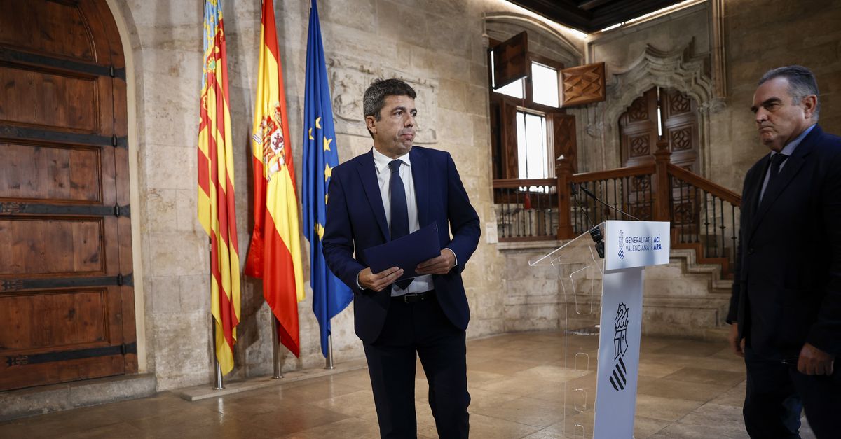 Na een jaar vol kritiek en demonstraties treedt de Valenciaanse regiopresident toch af vanwege zijn fouten bij fatale overstroming