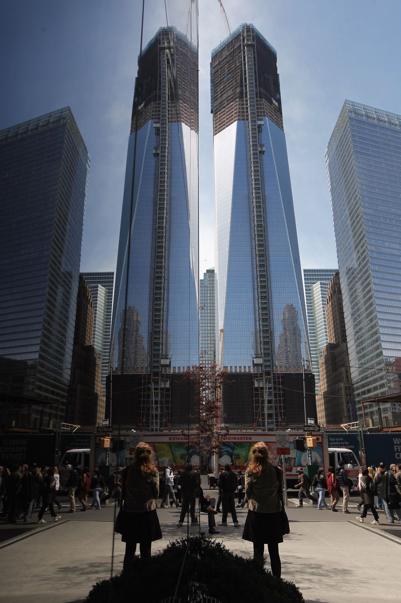 Are very tall buildings. Are very tall buildings. Тайбэй 101. Уиллис-тауэр в чикаго. Are very tall buildings.
