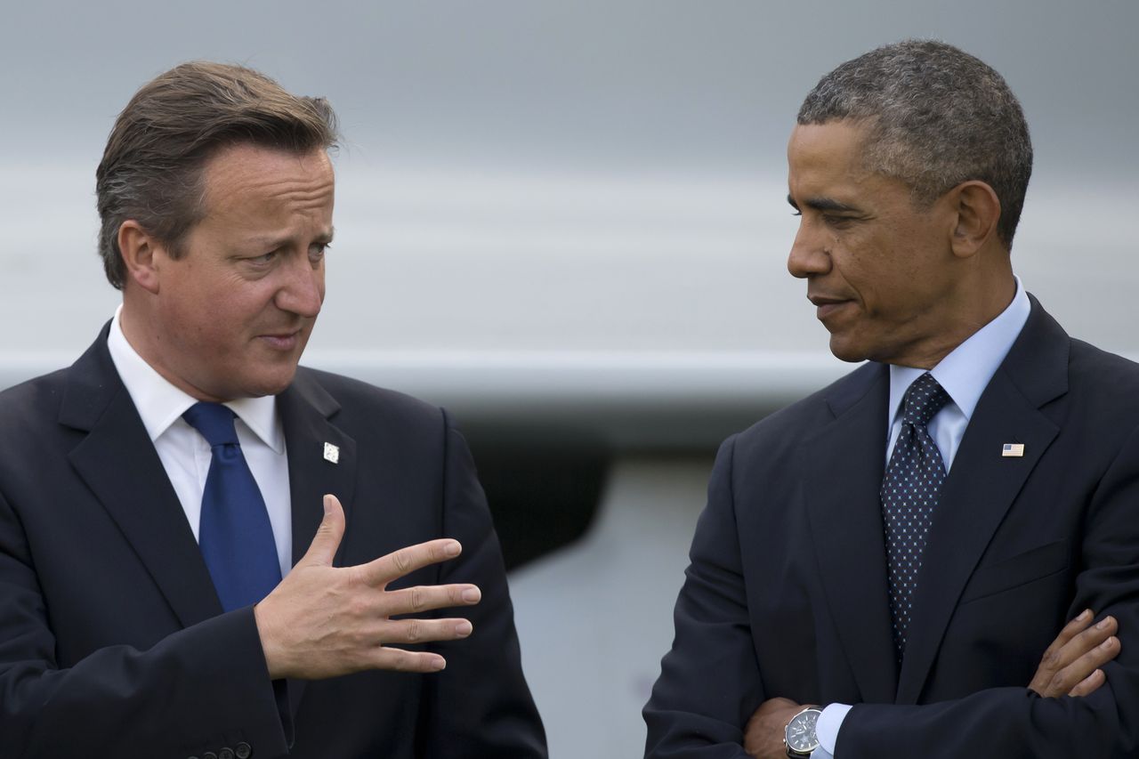 Barack Obama en David Cameron tijdens een NAVO-top in september 2014.