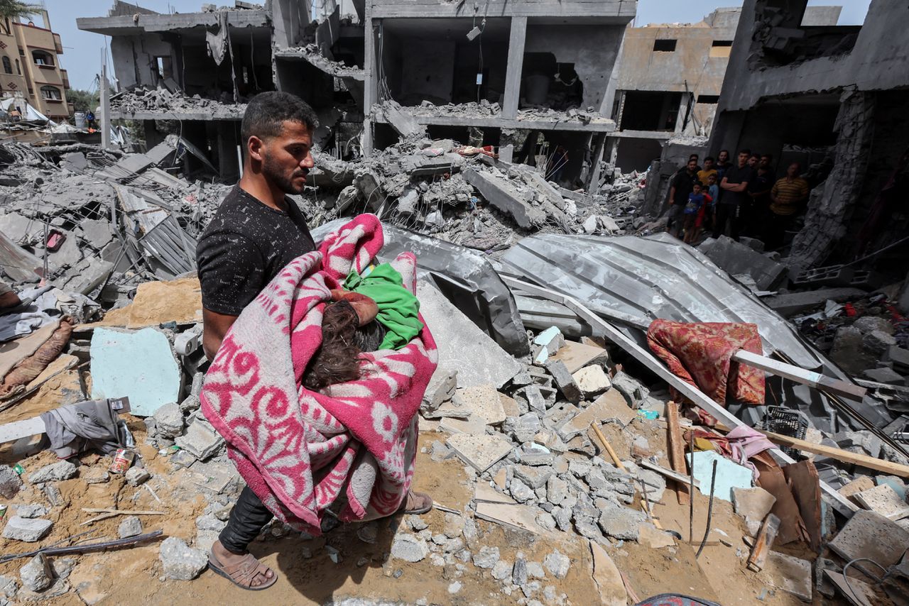 Israël doodt zeker 25 Palestijnen in Gaza, dringt Rafah steeds dieper binnen 