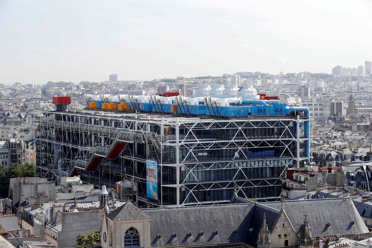Het is de eerste keer dat het Centre Pompidou wordt gerenoveerd sinds het werd opgeleverd in 1977.