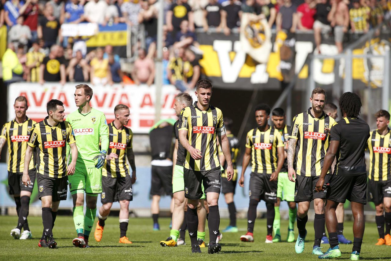 Vitesse wint met ruime cijfers bij ADO 