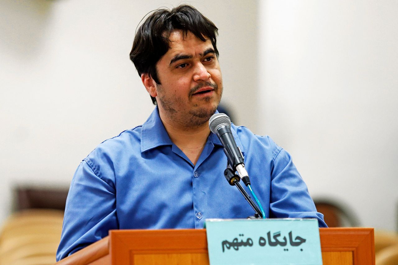 Ruhollah Zam begin deze maand tijdens zijn proces in Teheran.