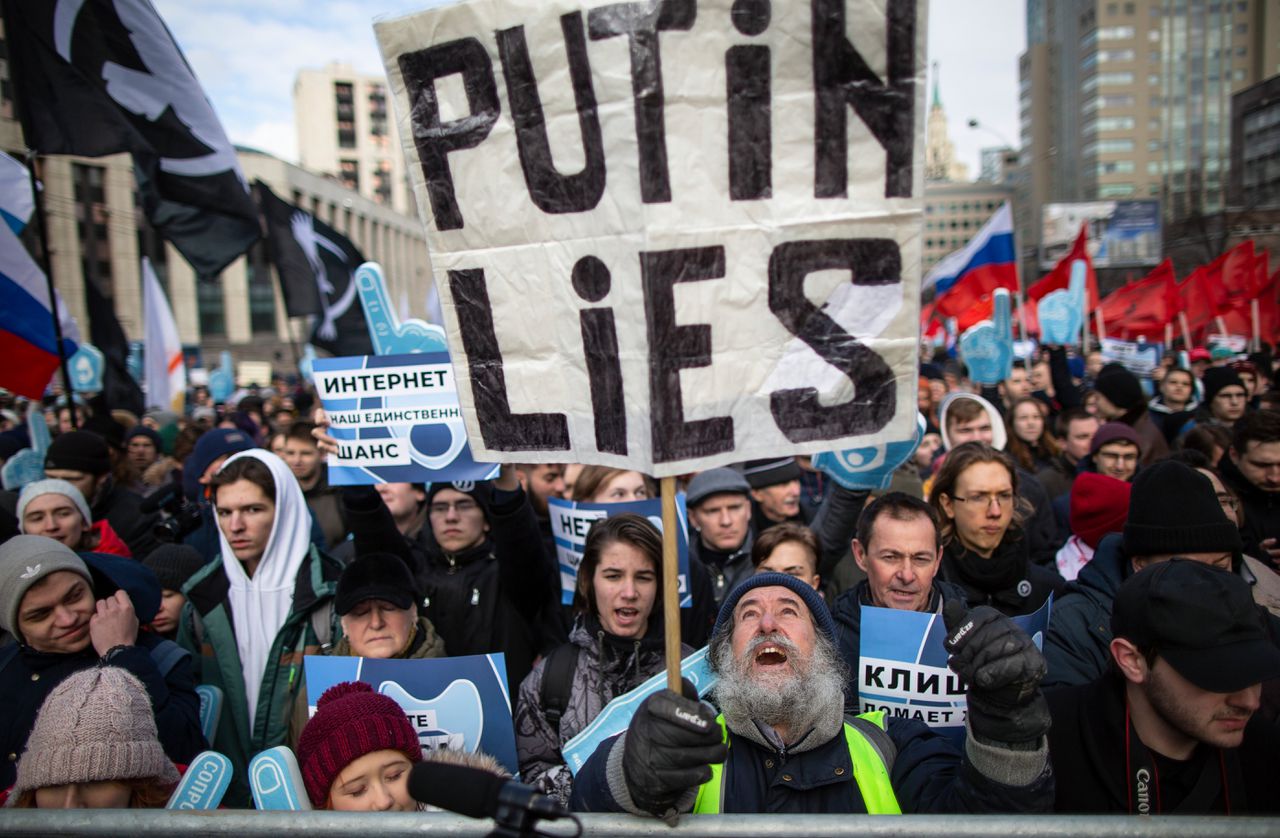 Demonstranten tijdens de betoging in Moskou.
