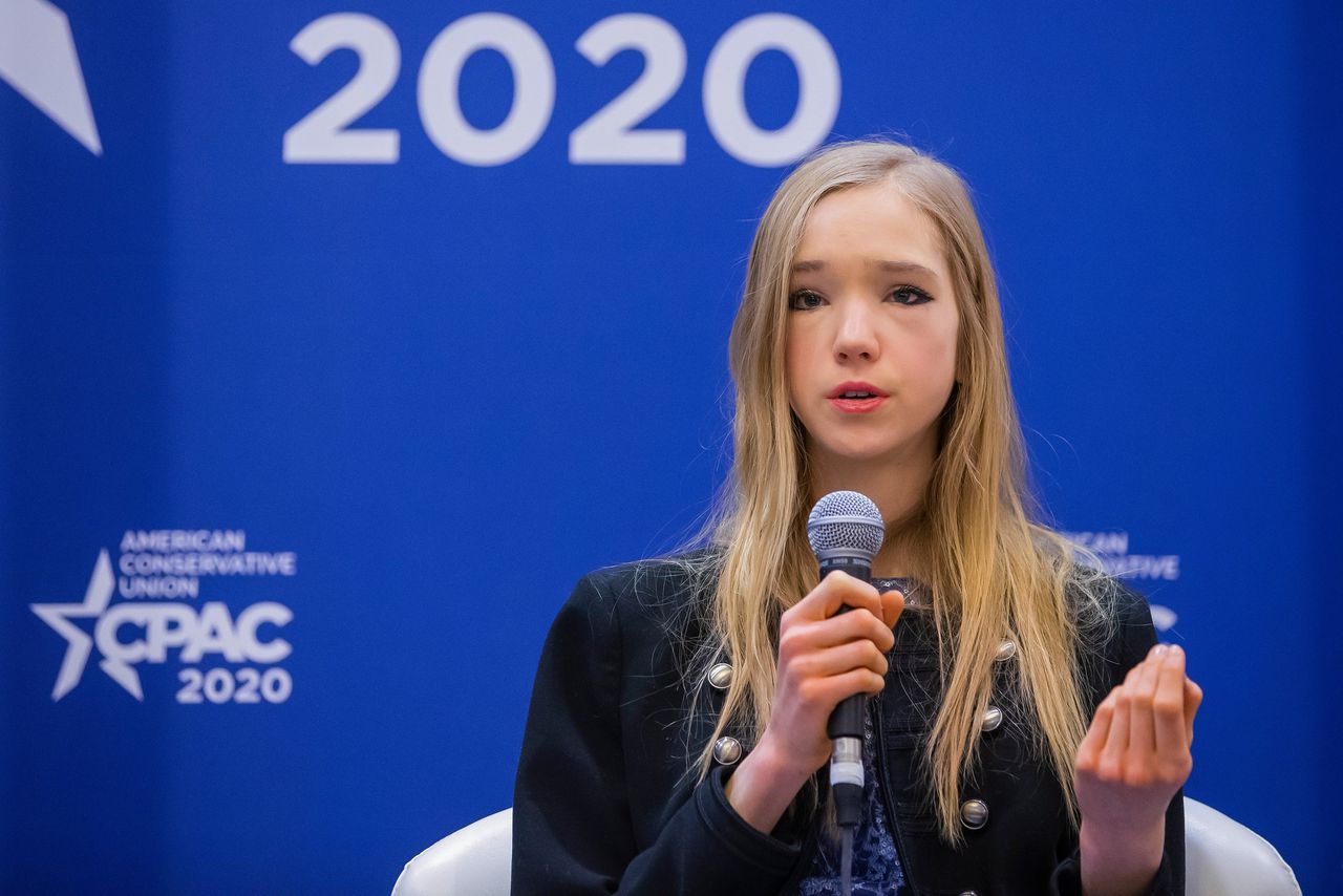 De Duitse tiener Naomi Seibt sprak eind februari op CPAC, de jaarlijkse bijeenkomst voor conservatieven in de VS.