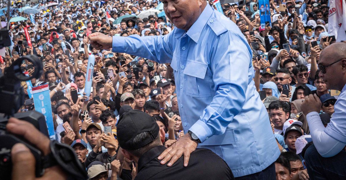 Bagaimana seorang calon presiden yang kontroversial mengubah dua teman oposisi Indonesia menjadi musuh