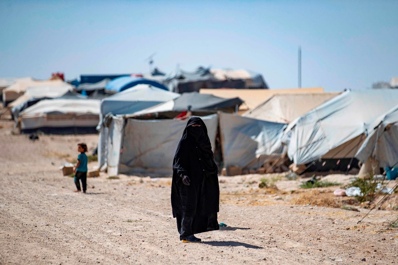 Een vrouw in het vluchtelingenkamp in het Syrische Al-Hol, eind vorige maand.
