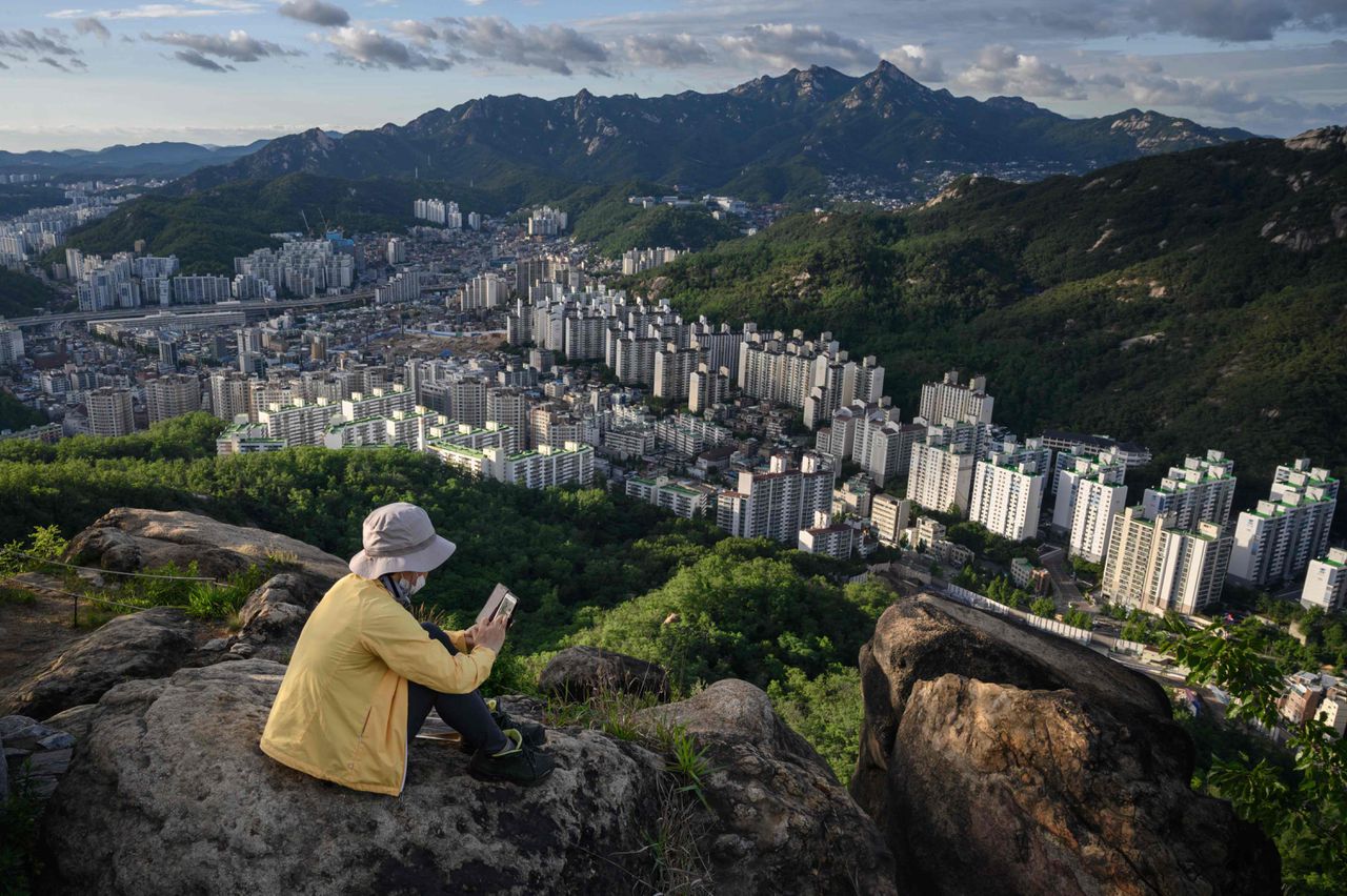 De Zuid-Koreaanse hoofdstad Seoul is een van de dichtstbevolkste steden ter wereld.