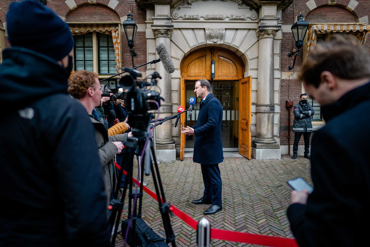 Nog steeds kritiek op Asscher: PvdA-leden steunen motie over positie 