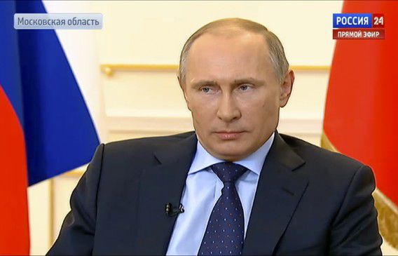 Vladimir Poetin spreekt op de Russische televisie over het conflict in buurland Oekraïne.