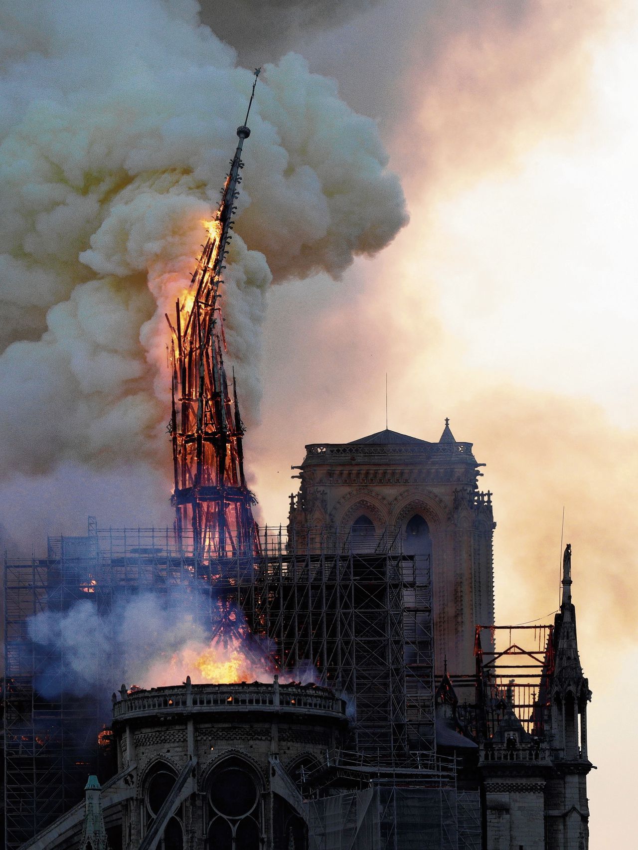 charme Intens Geplooid Notre-Dame krijgt zelfde torenspits als voor de brand – geen nieuw ontwerp  - NRC
