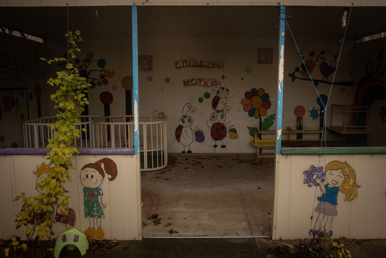 Een speelplaats bij een weeshuis in Cherson. Tijdens de bezetting zou Rusland hier 46 kinderen hebben ontvoerd.