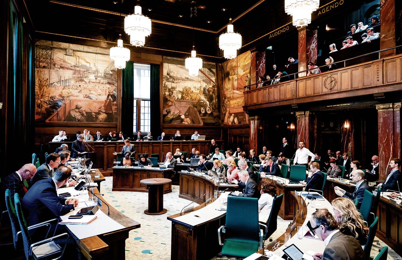 De Rotterdamse gemeenteraad in vergadering in maart.