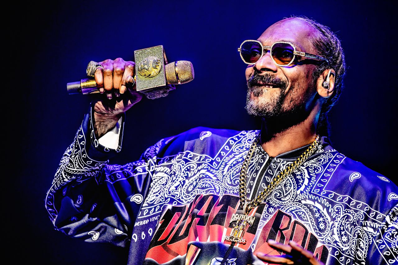 Snoop Dogg is een vakman die live loom op zijn lauweren rust.