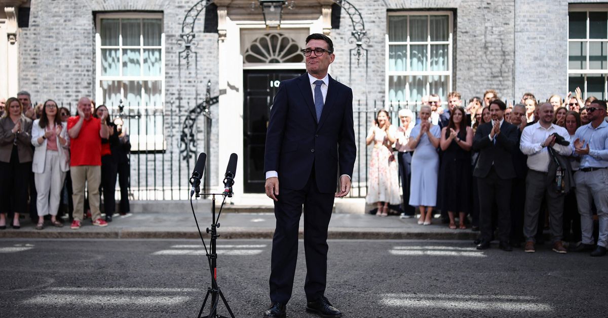 Voormalig burgemeester van Manchester, Andy Burnham, is officieel de nieuwe premier van het VK