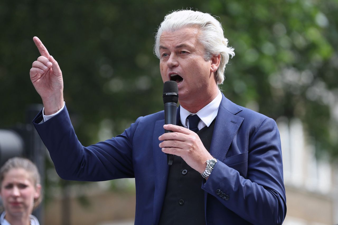 Plots besluit om wedstrijd te stoppen is typisch Wilders 