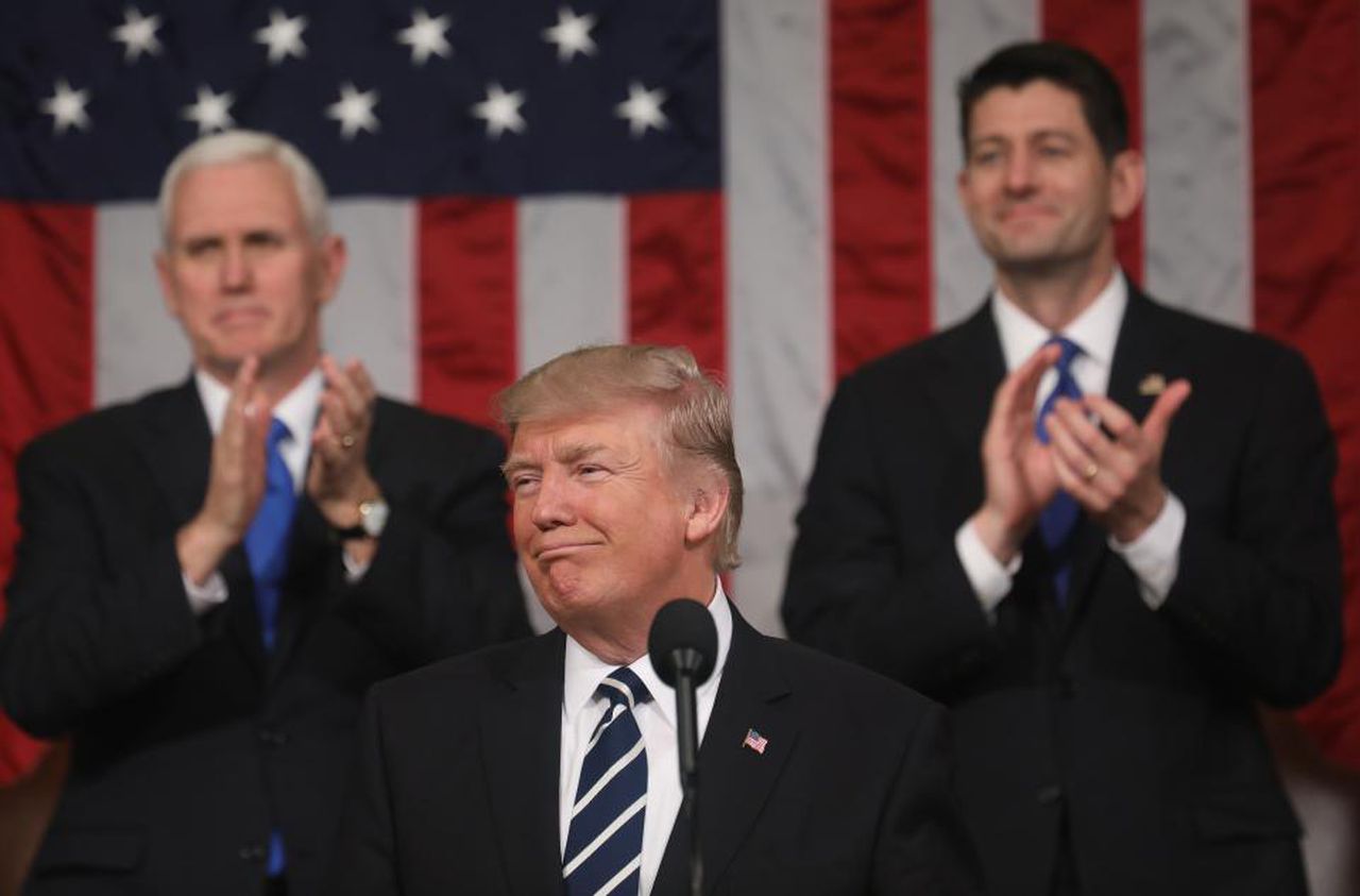 Trump kondigt trits aan nieuw beleid aan in speech voor Congres 