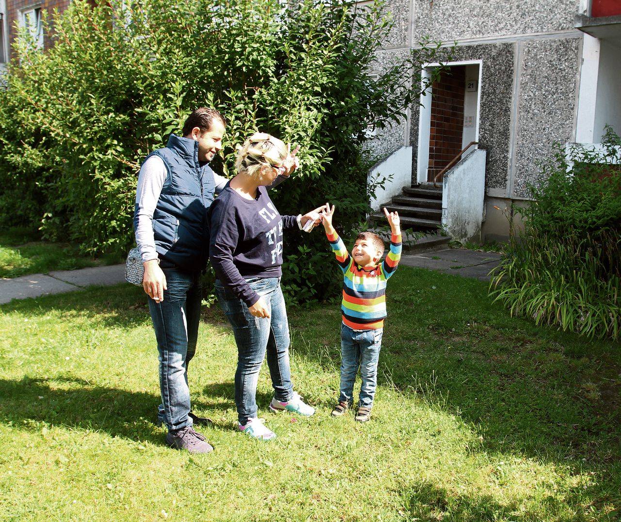 Mazen, zijn vrouw Yara en zoontje Khodr in Stralsund, Noord-Duitsland.